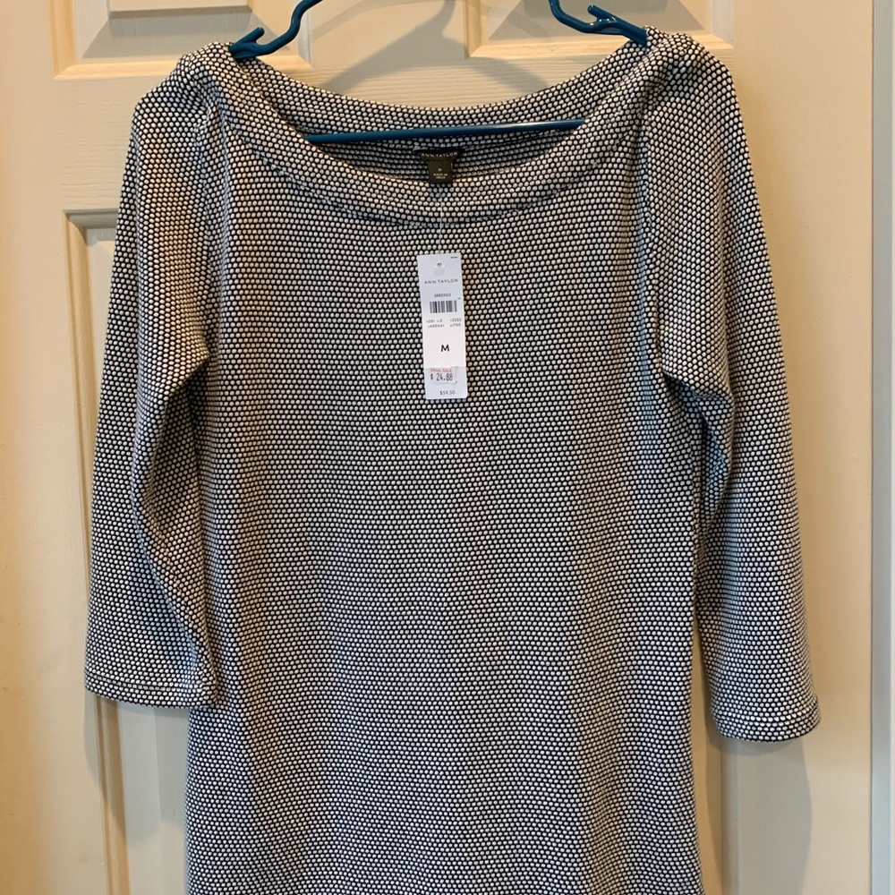 Anne Taylor top, M, new with tags. Black and white, boat neck, 3/4 sleeves!